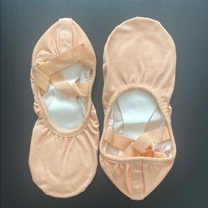 Daydance Canvas Girl’s Ballet Slippers